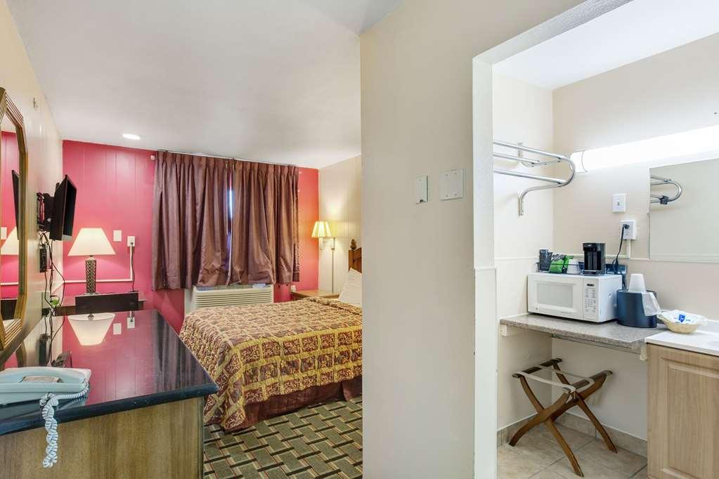 Rodeway Inn & Suites Ratón Habitación foto